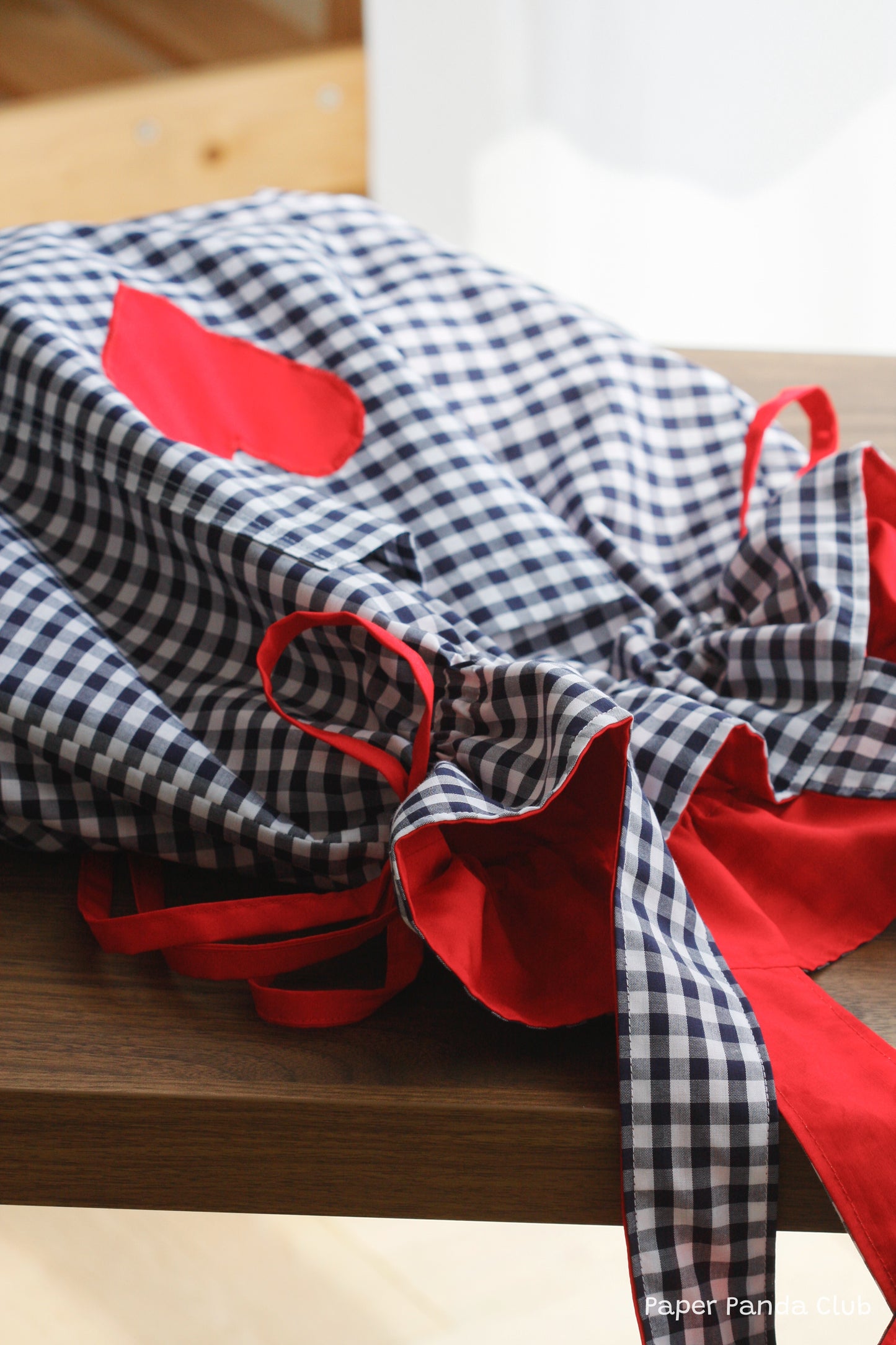 Drawstring Bag – Gingham with a Heart