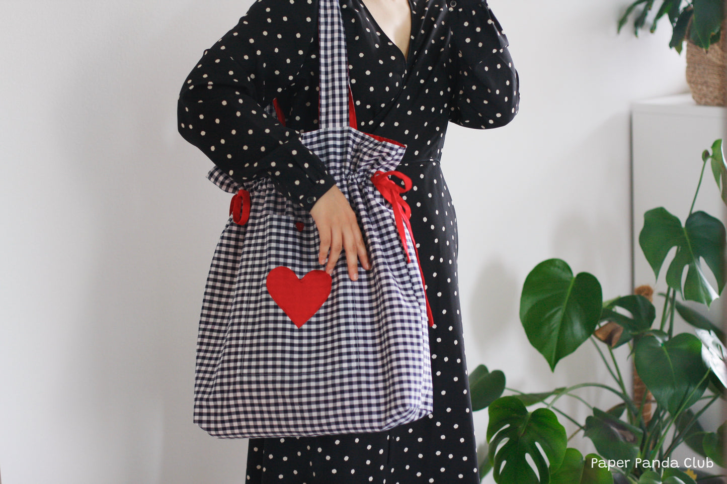 Drawstring Bag – Gingham with a Heart